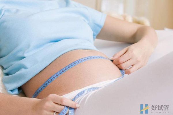 慢性漏羊水症状图解,是一直流还是偶尔流一看便知(图1) 孕晚期要注意羊水情况